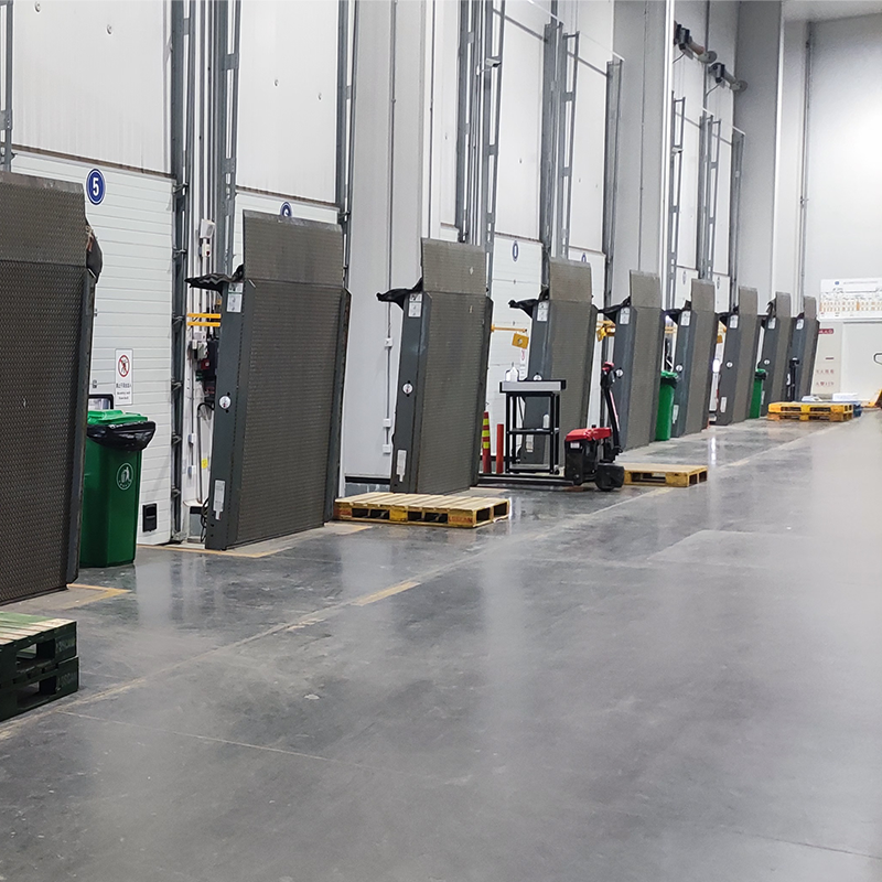 DL-2000 Nivelator de andocare industrial vertical